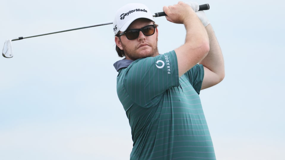 After mental reboot, Harry Higgs starts strong in Bermuda