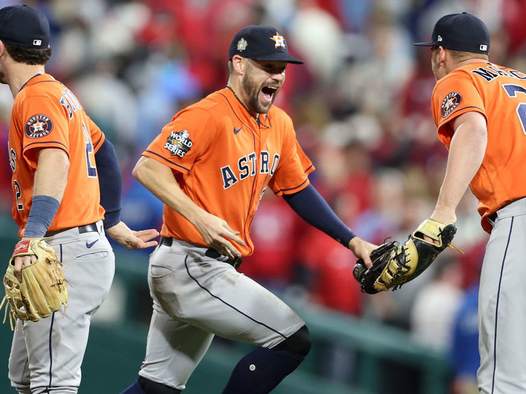 Astros’ McCormick, Mancini show off glovework, stop Phils