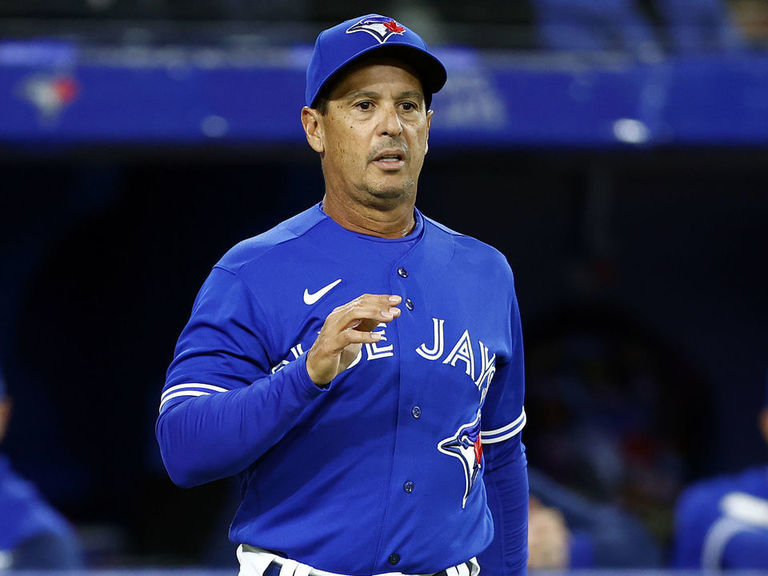 Report: White Sox to hire former Blue Jays manager Montoyo as bench co